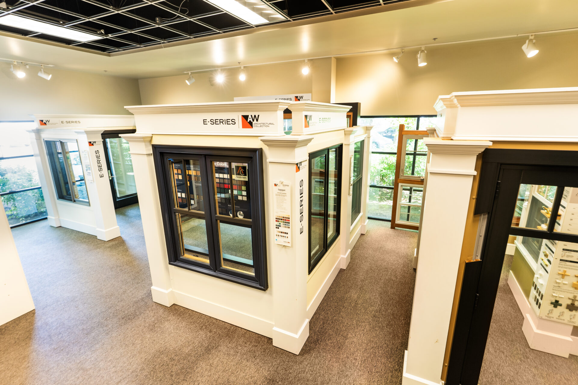 Showroom floor displaying several E-Series window units from Andersen Architectural Collection, windows doors and more.